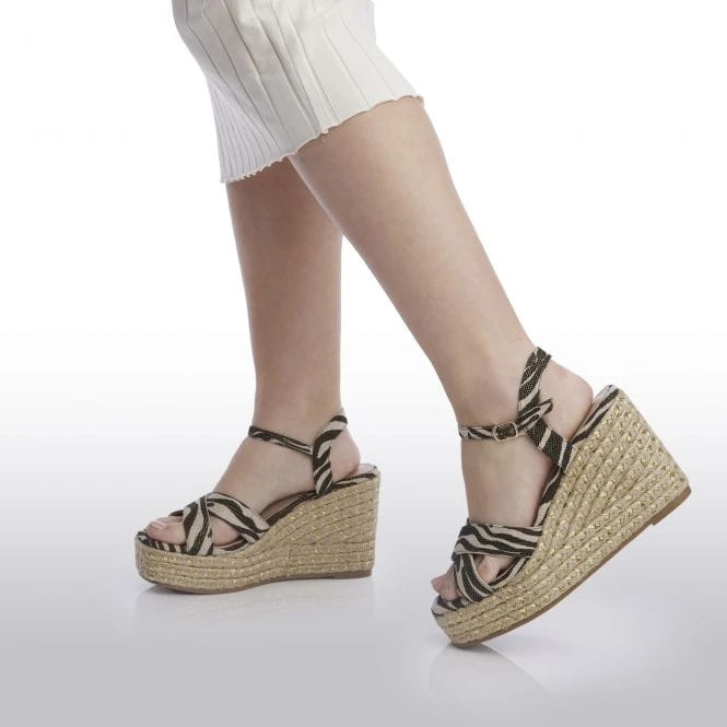 Paulina Zebra Textile 2 Paulina Zebra Textile - Image 2